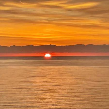 Casa Con Maravillosas Vistas Al Mar 度假居 *
